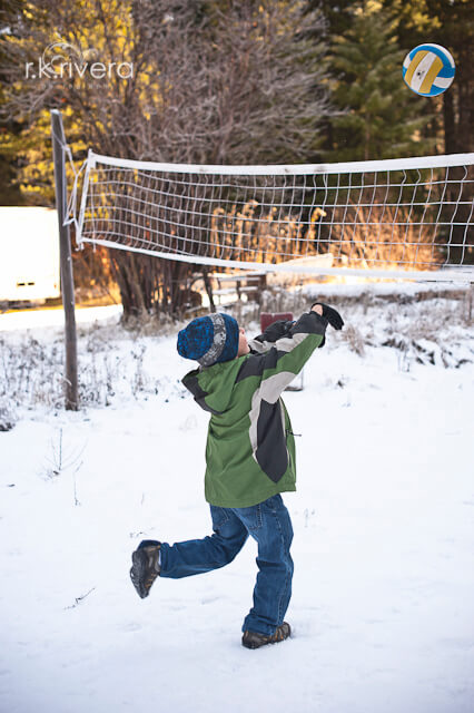 eastern washington, child, child photography, volleyball, play, children playing, winter